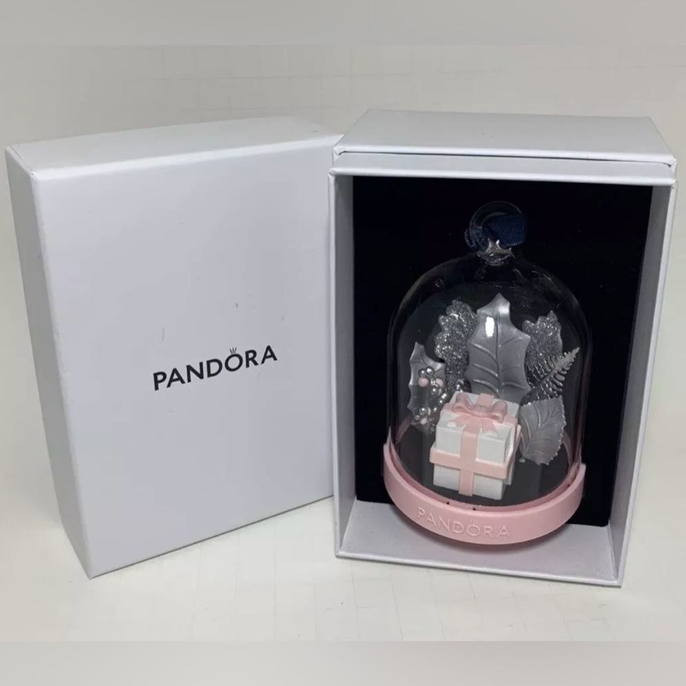 PANDORA 2019 WINTER WONDERLAND GLASS ORNAMENT